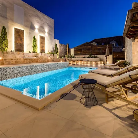Luxury Lia Villa *