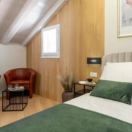 فيلة Luxury Lia دوبروفينك